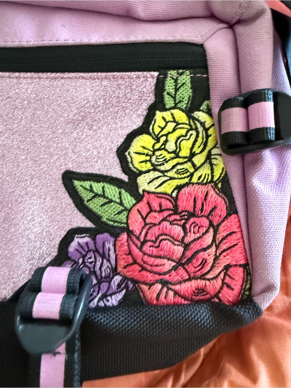 Chrome Industries Floral Embroidered Sling Bag RARE and sold out - Picture 5 of 11